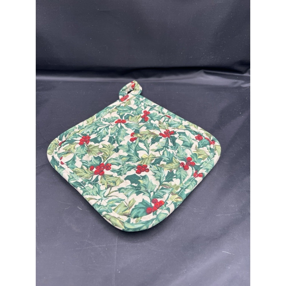 🎄 Longaberger Single Pot Holder – American Holly 🍃✨ Beautiful Holiday Pattern
